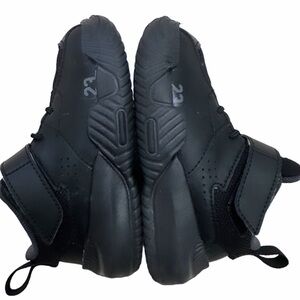 Pre-School Stay Loyal 2 Jordans